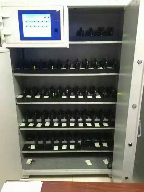 軍隊槍柜